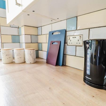 Spacious 1 Bed Flat-Free Parking Hillingdon Esterno foto