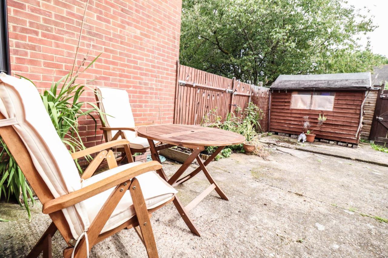 Spacious 1 Bed Flat-Free Parking Hillingdon Esterno foto
