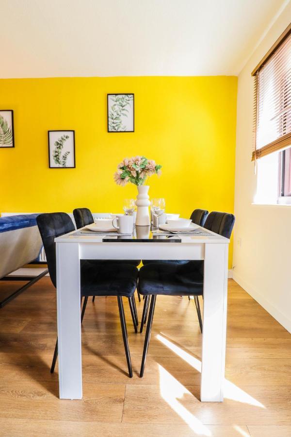 Spacious 1 Bed Flat-Free Parking Hillingdon Esterno foto