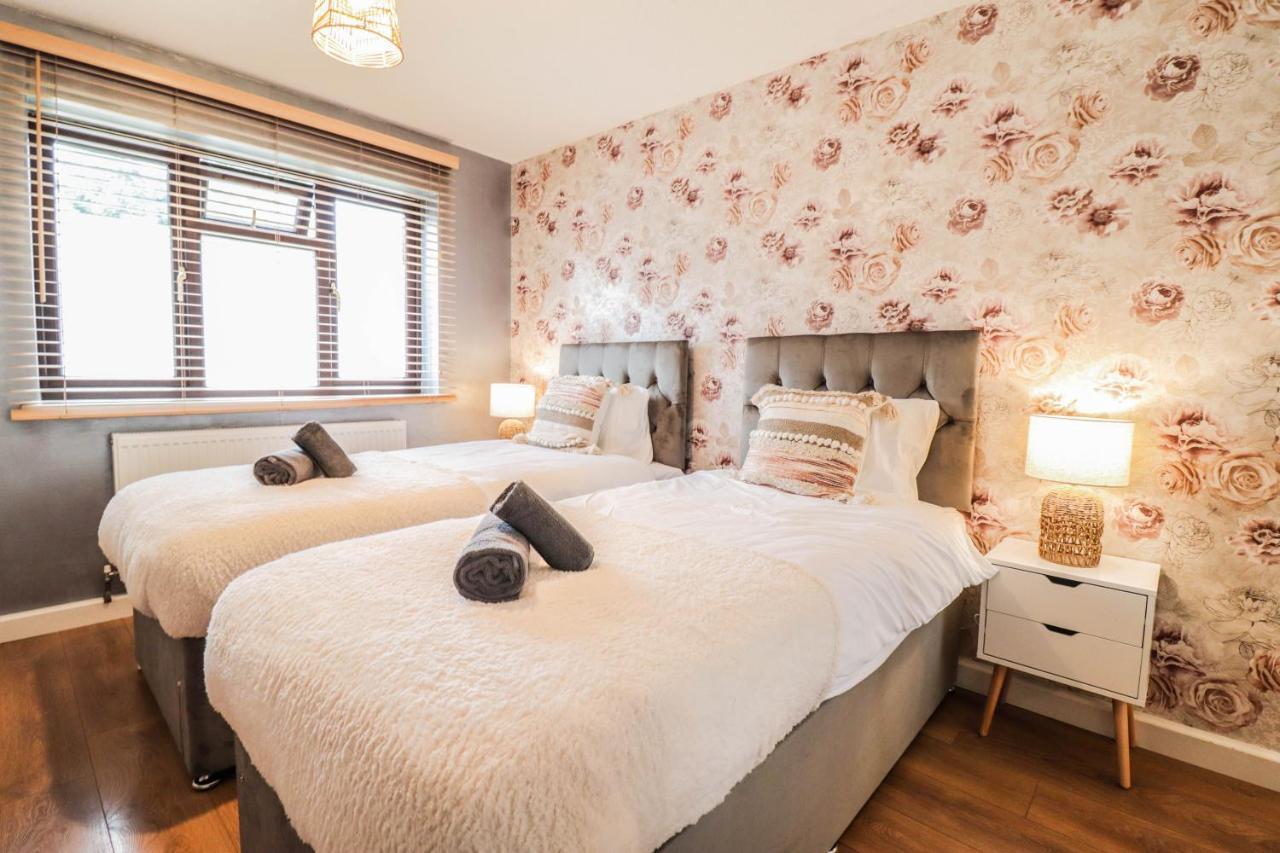 Spacious 1 Bed Flat-Free Parking Hillingdon Esterno foto