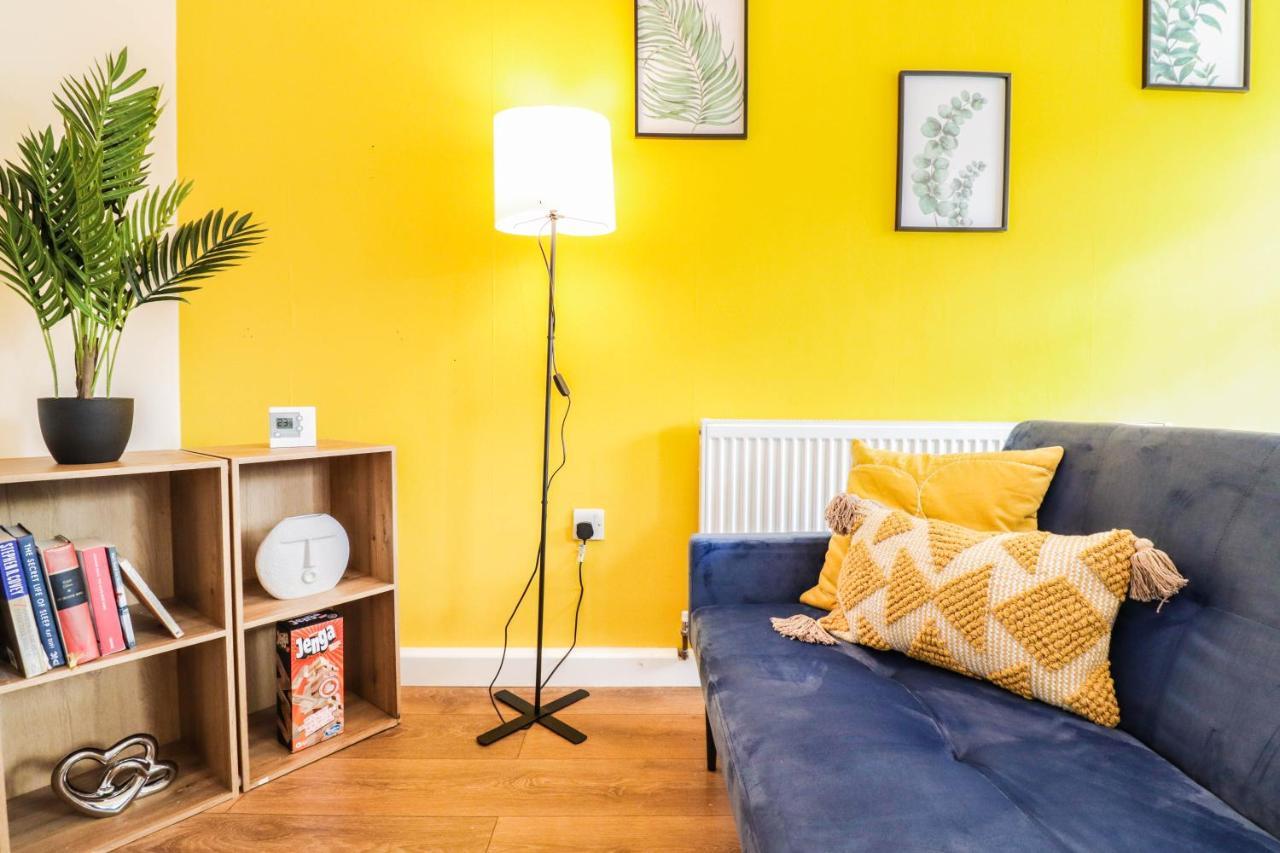 Spacious 1 Bed Flat-Free Parking Hillingdon Esterno foto